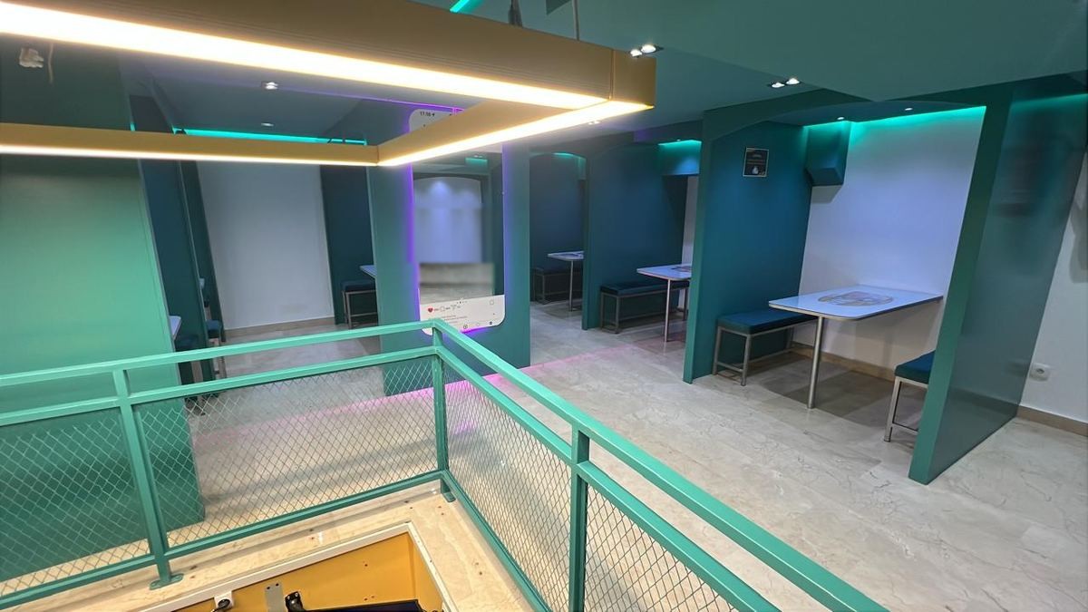 La salle famille Koulway et ses box